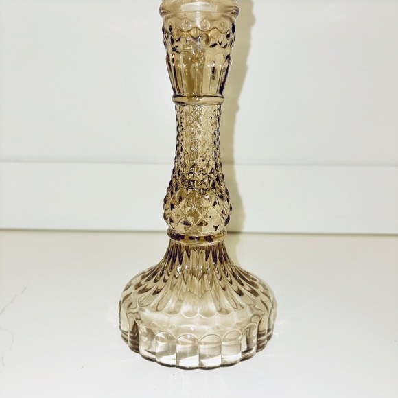 Cupcakes & Cashmere Glass Candlesticks Taper Holders  7" in Champagne Amber NEW - Picture 9 of 13